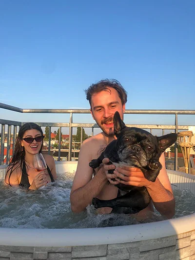 06fc5c0e-8f64-4382-854f-e597c47f9d9f