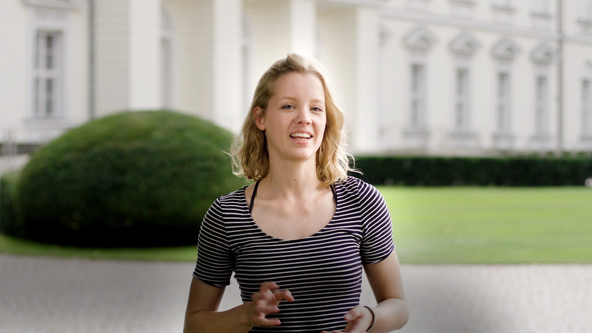 Ein Bild zeigt Carla Reetsma am Jubiläum 