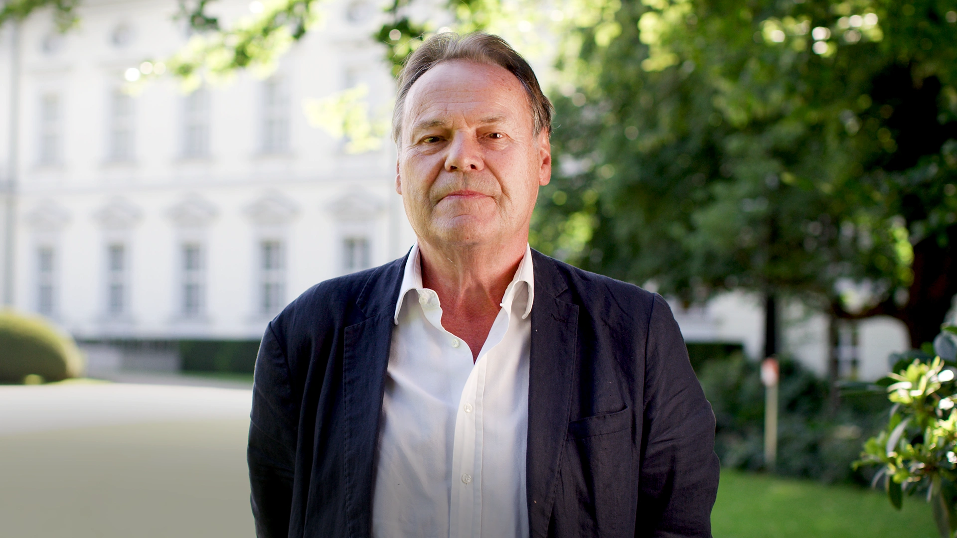 Ein Bild zeigt Peter Schneider am Jubiläum 